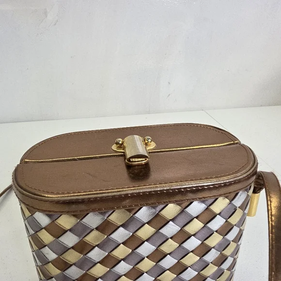 Vintage Benchmade leatherworks Inc. braided gold silver leather structured bag - Picture 11 of 12